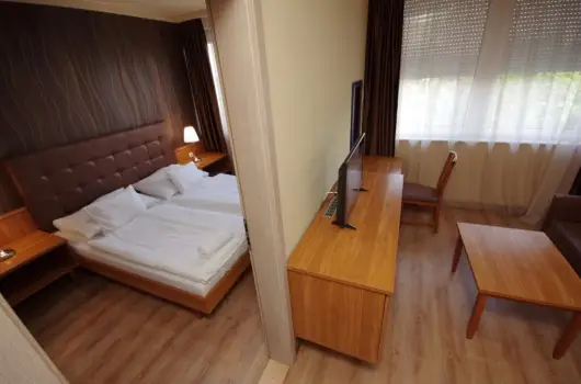 Aqua Hotel, Gyula