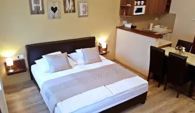 Gellny Lux Apartman Gyula