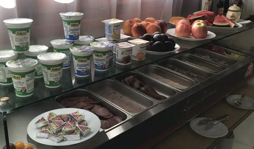 H�forr�s �d�l�- �s Lak�ssz�vetkezet Gyula