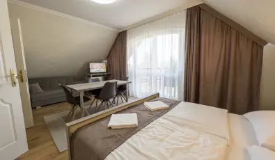 J�rja Panzi� Hajd�szoboszl�