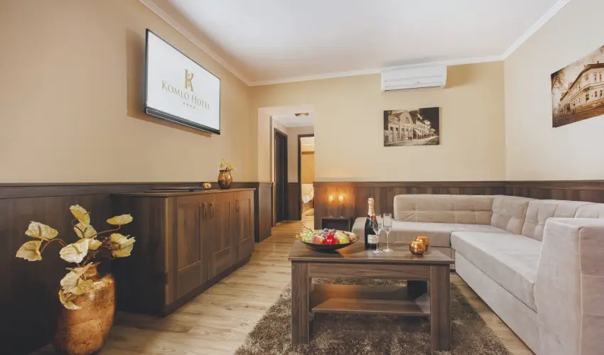 Komló Hotel Gyula