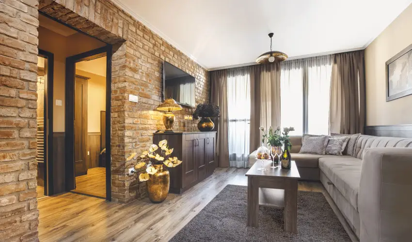 Komló Hotel Gyula
