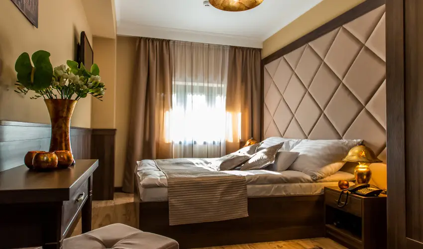 Komló Hotel Gyula