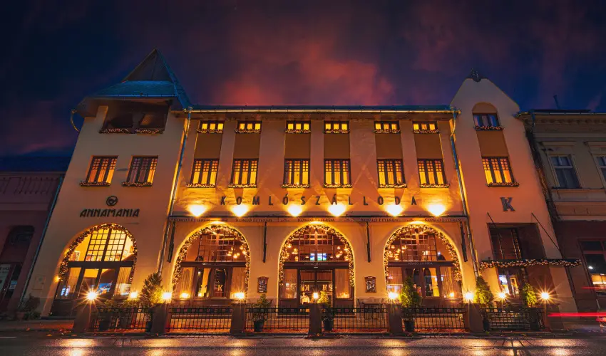 Komló Hotel Gyula