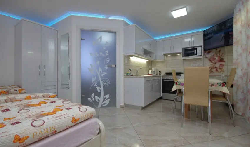 Veronika Apartman De Luxe Gyula