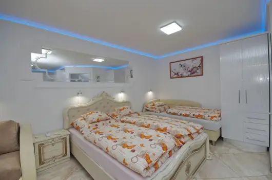 Veronika Apartman De Luxe, Gyula