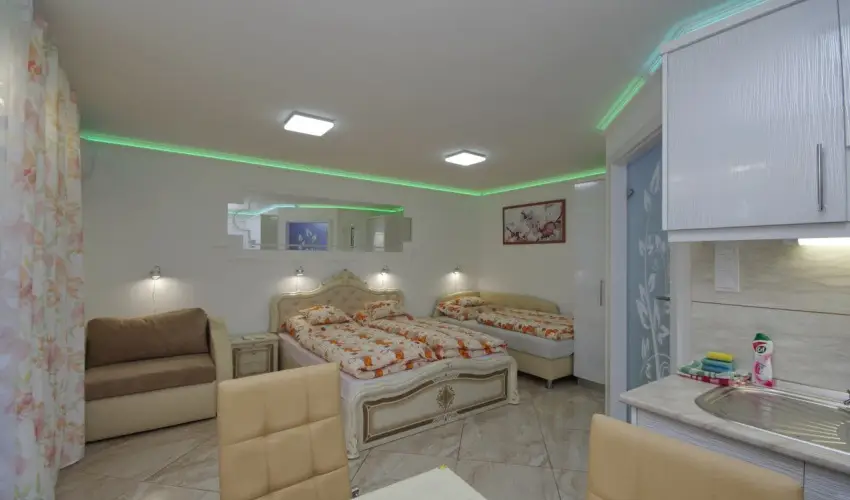 Veronika Apartman De Luxe Gyula