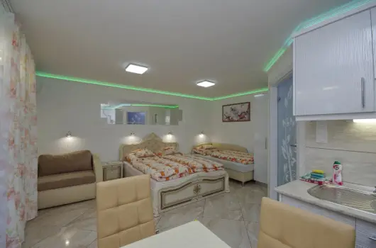 Veronika Apartman De Luxe, Gyula